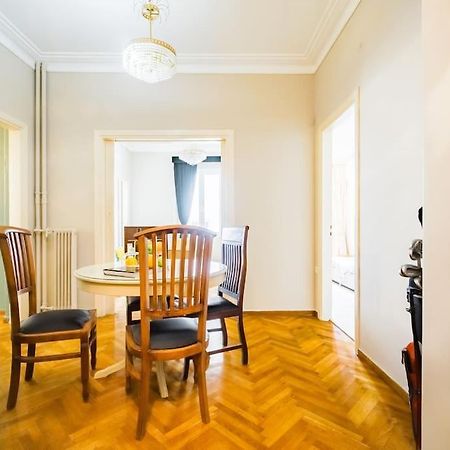 Emporikon Apartment Steps From Historic Center Athens Ngoại thất bức ảnh