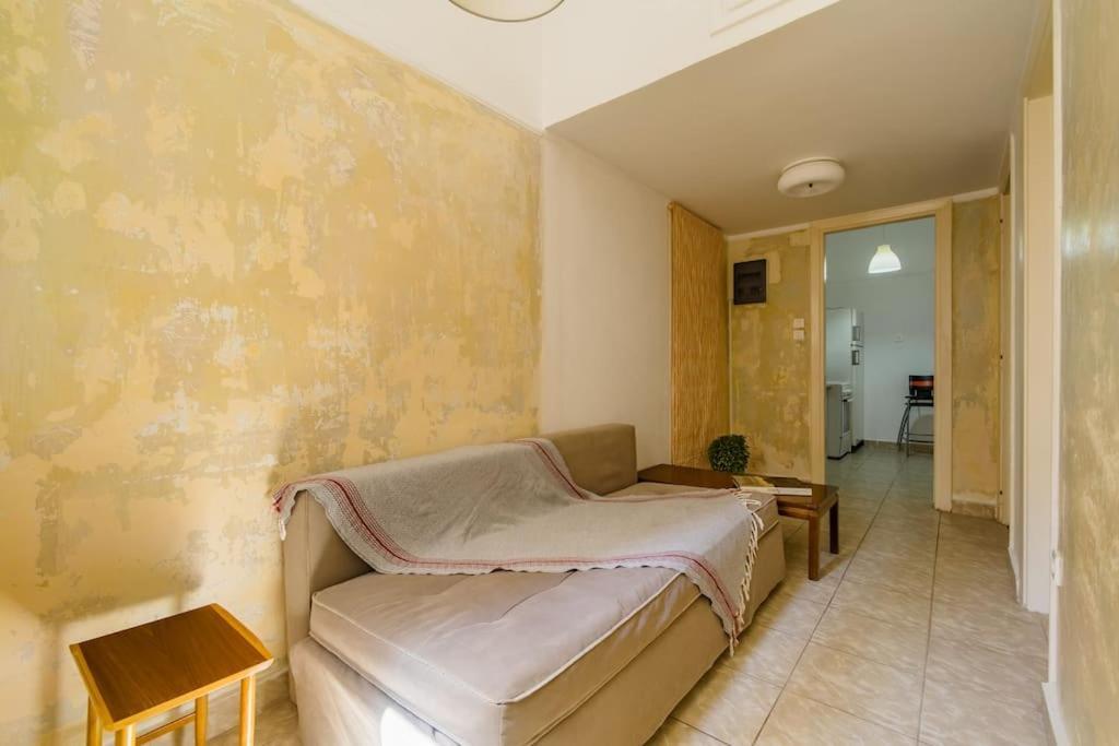 Emporikon Apartment Steps From Historic Center Athens Ngoại thất bức ảnh